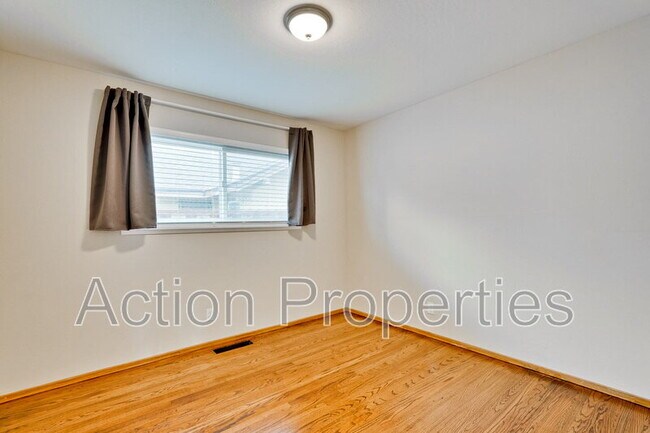 Building Photo - 1575 California St