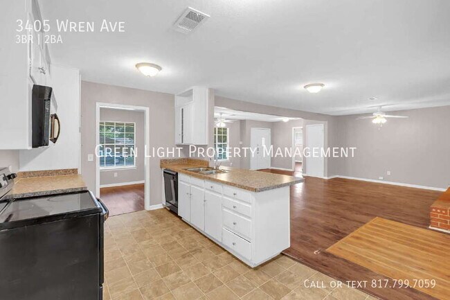 Building Photo - 3405 Wren Ave