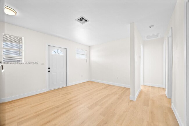 Building Photo - 10521 SW 184th St