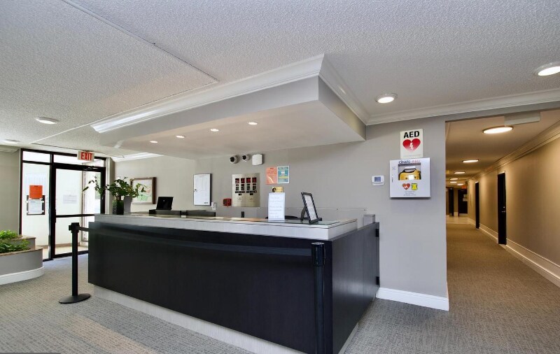 Building Photo - 2500 N Van Dorn St