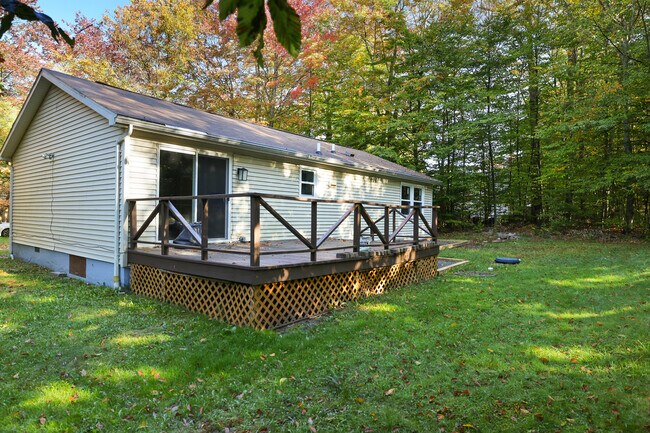 Building Photo - 7133 Susquehanna Dr