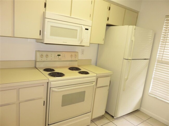 Building Photo - 4911 Sunnybrook Dr