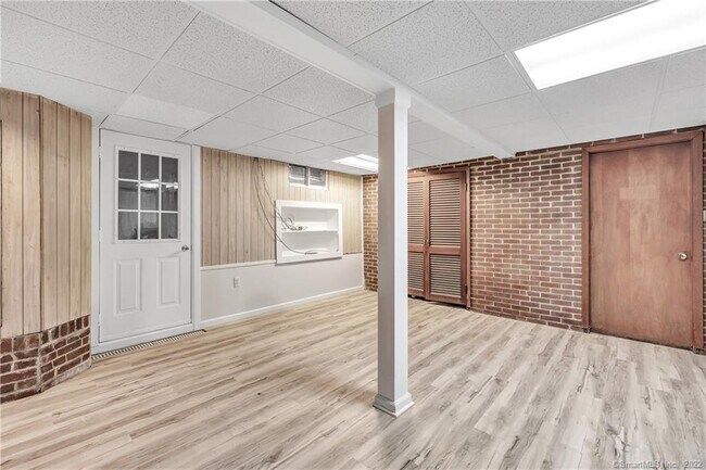 Building Photo - 8 Sojo Rd