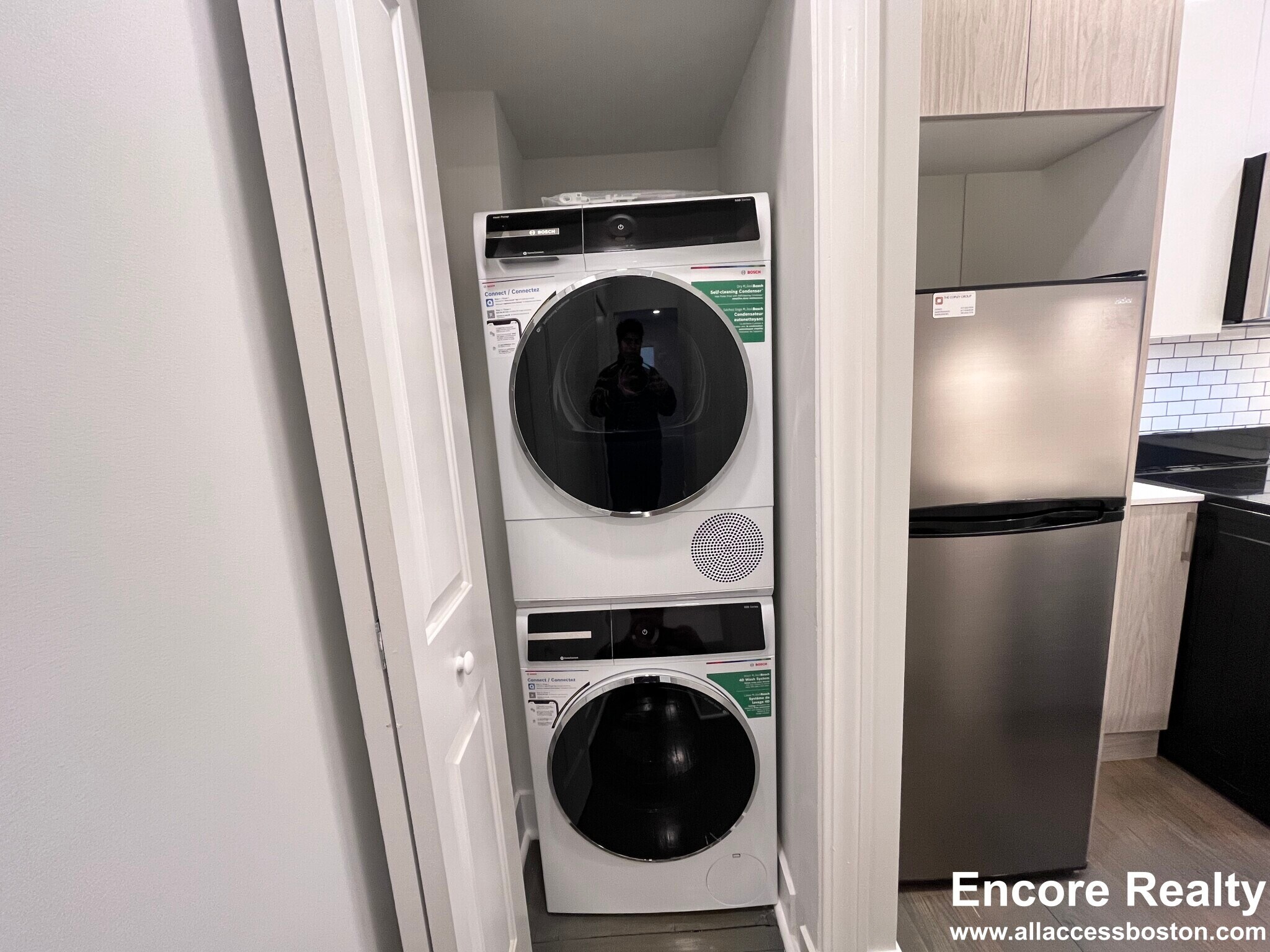 Building Photo - 111 Park Dr