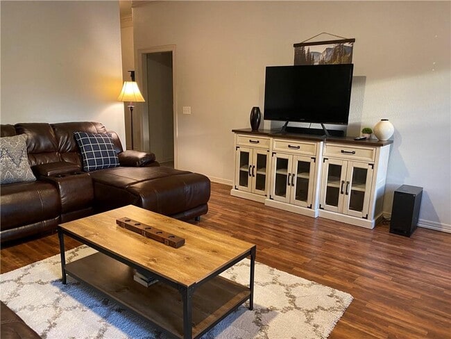 Building Photo - 2949 Bluegrass Pl