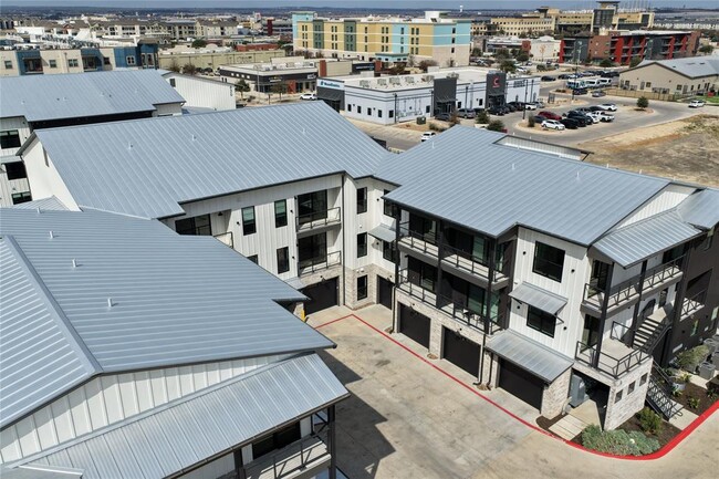 Building Photo - 630 Central Pkwy