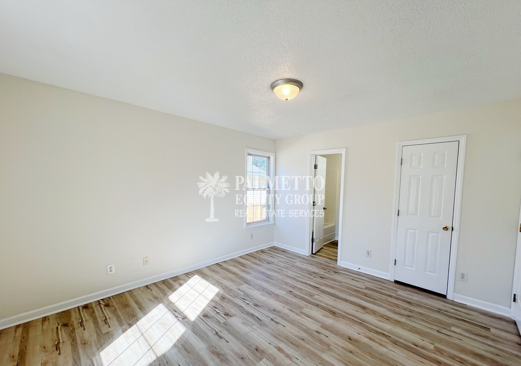 Building Photo - 4806 Shady Pine Dr
