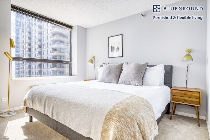 Building Photo - 445 E Ohio St