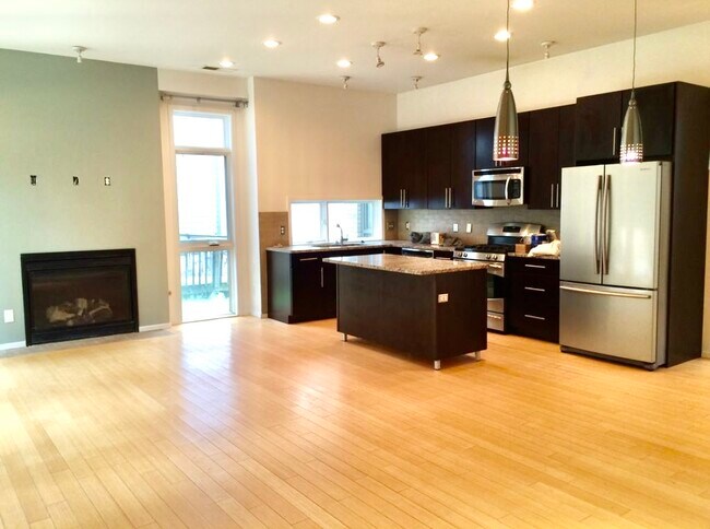 Kitchen - 2466 Lake Dr SE