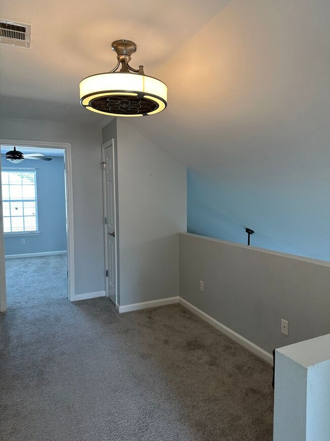 Building Photo - Gorgeous Deerfield Plantation 4 Bed 2.5 Ba...