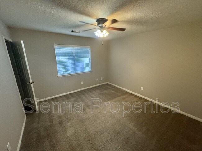 Building Photo - 1507 Avery Elissa Ln