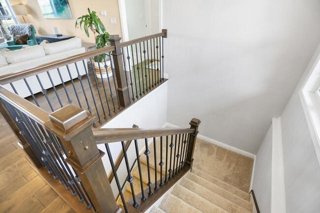 Building Photo - 4 Bedroom Ranch in SW Champaign - Availabl...