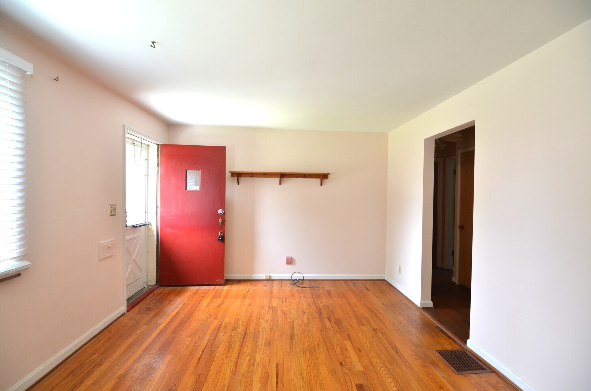 Building Photo - 4625 Orchard Ln