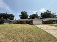 Building Photo - 8532 E 33rd Pl