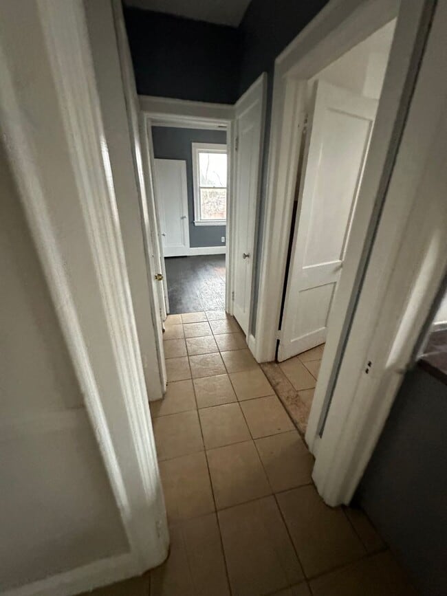 Building Photo - 2741 Doris St