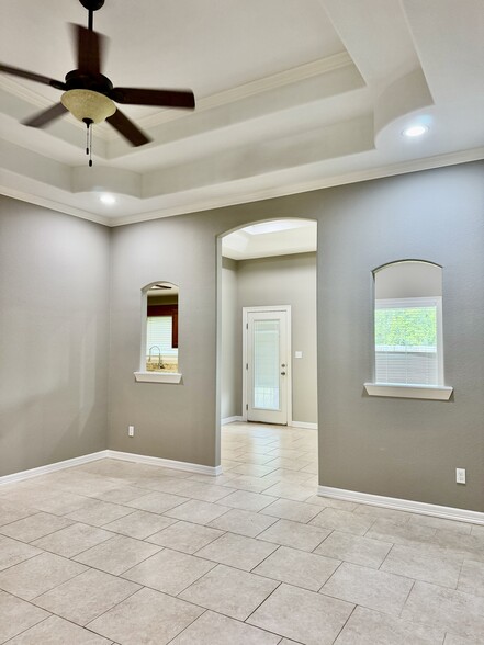 Building Photo - 3310 Legacy Ln