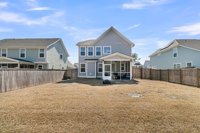 Building Photo - Charming Home in Moncks Corner's Spring Gr...