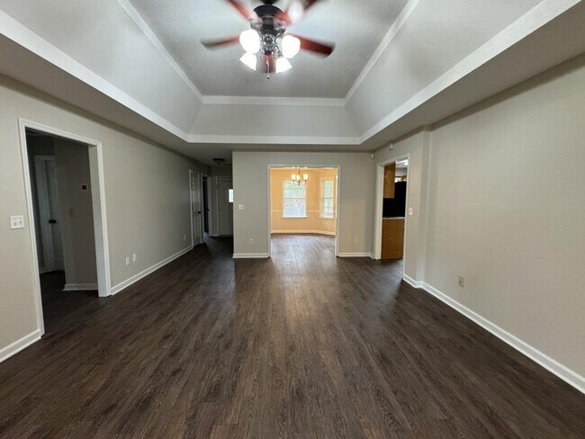 Building Photo - 102 S Gala Ct