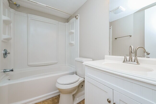 Building Photo - 10131 Hayward Rd