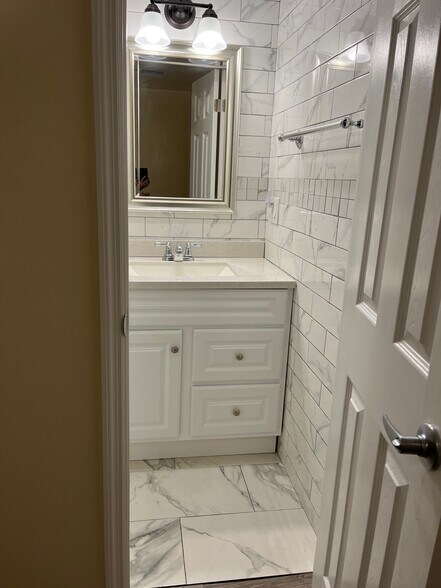 Bathroom - 836 Lake Martha Dr NE