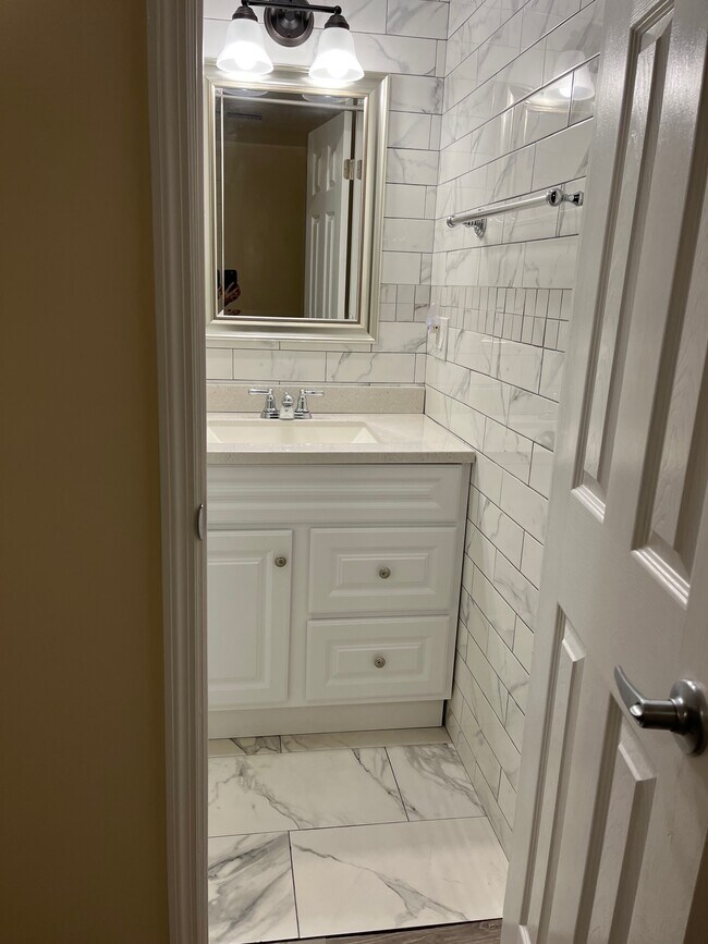 Bathroom - 836 Lake Martha Dr NE