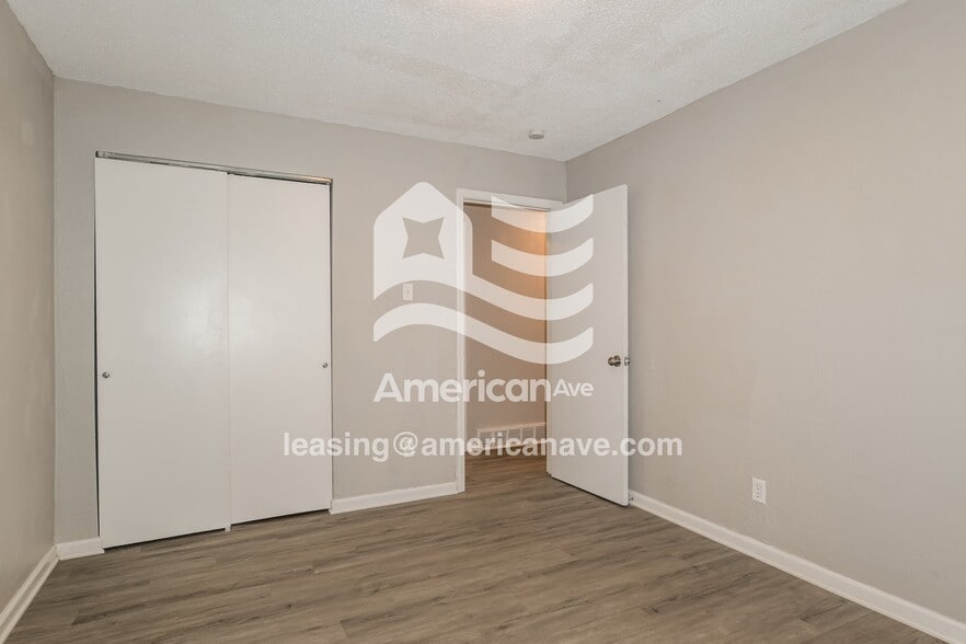 Building Photo - 7564 Blanding Dr