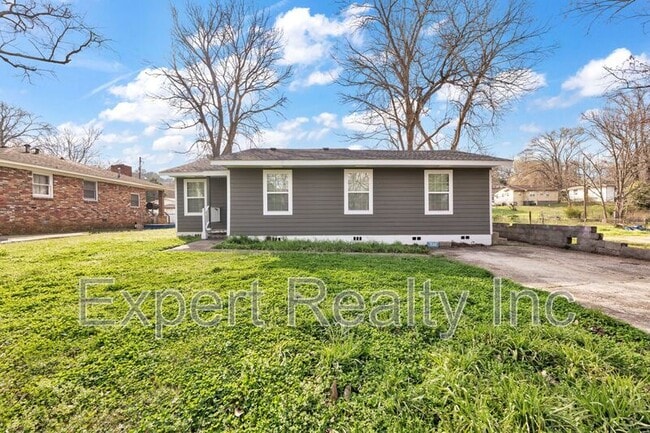 Building Photo - 532 Athens Ct