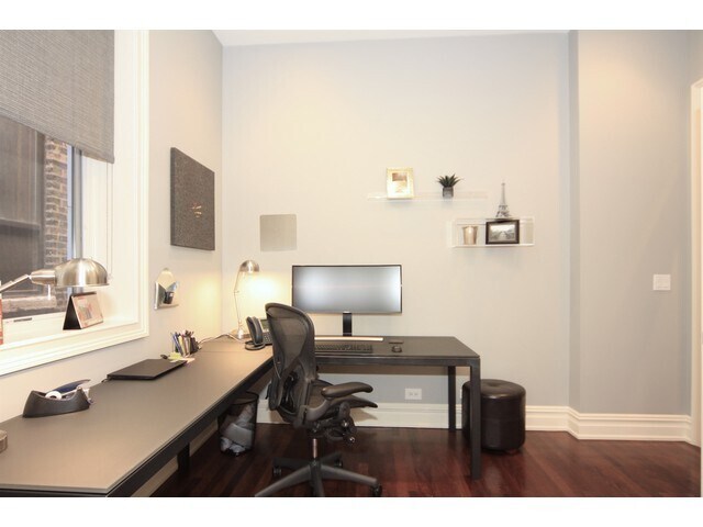 Building Photo - 3161 N Halsted St