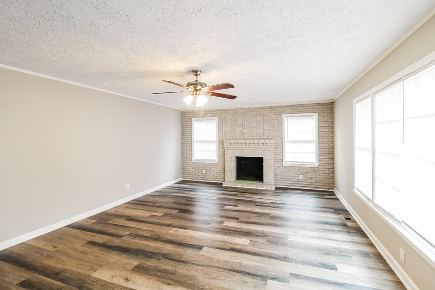 Building Photo - 1360 Forest Hill Rd