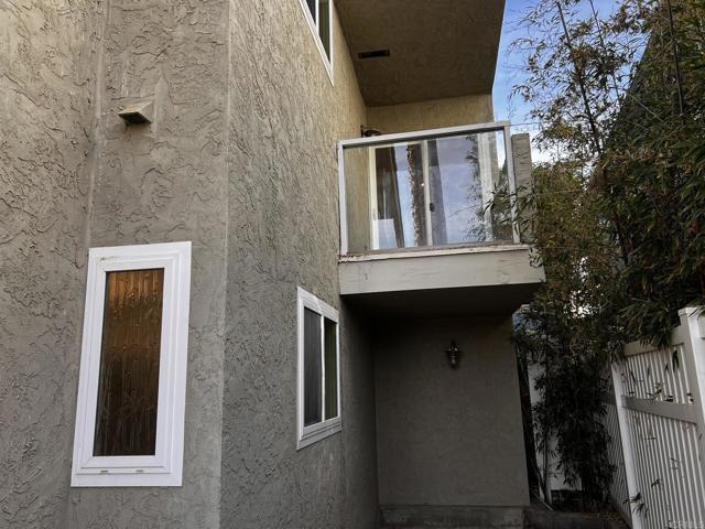 Building Photo - 4587 Cove Dr