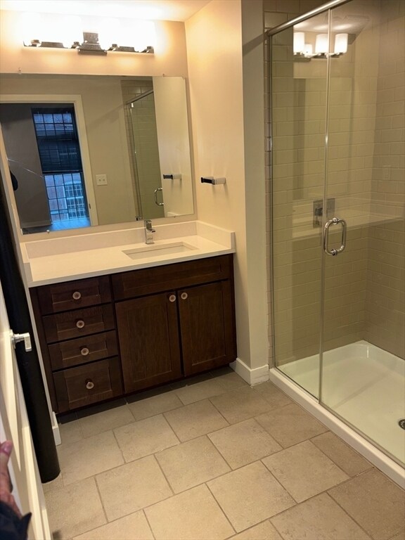 Building Photo - 130 John St