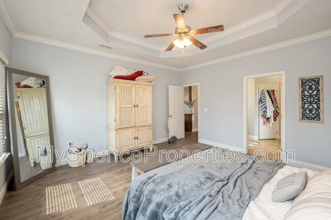 Building Photo - 3597 Autumn Woods Dr