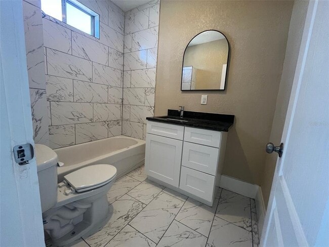 Building Photo - 2702 N Florida Ave