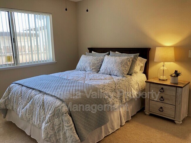 Building Photo - 42310 Tennessee Ave