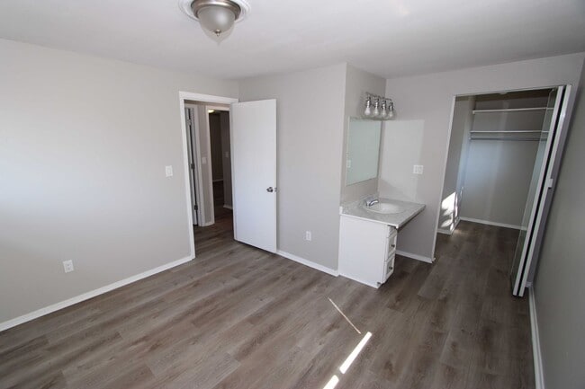Building Photo - Beautiful 3 Bedroom 1 and a Half Bath Home