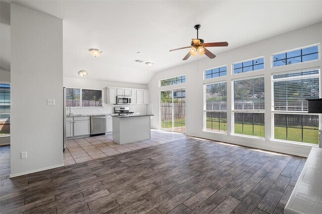 Building Photo - 119 Tanner Cir