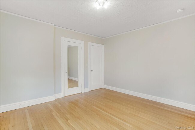 Building Photo - 87 N Broadway