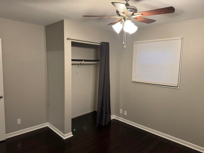 Building Photo - 513 Wilkinson St