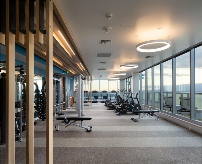 Building Photo - 1428 2nd Ave