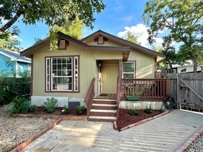 Building Photo - 2103 E 16th St