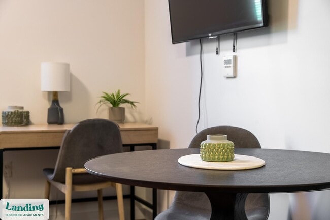 Building Photo - 1903 E Marshall St