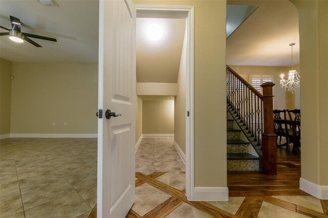 Building Photo - 8408 Panadero Dr