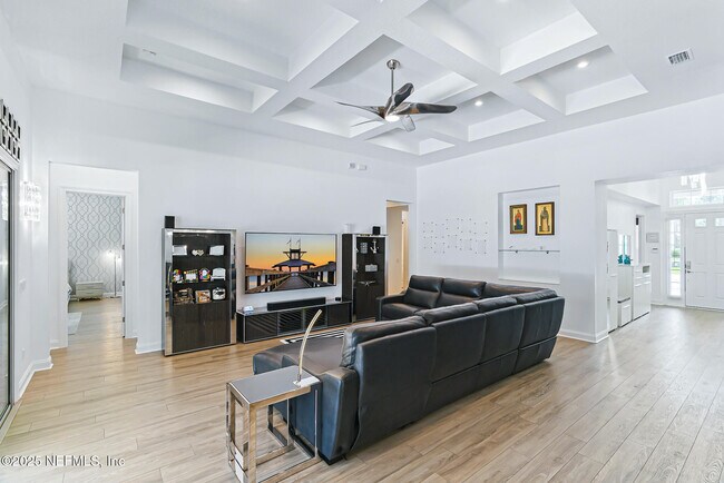 Building Photo - 210 Terra Oaks Dr