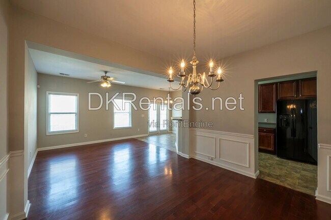 Building Photo - 2555 Flat Shoals Rd