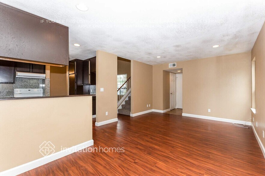 Building Photo - 3374 Zenobia Way