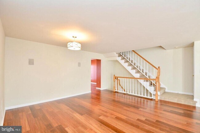 Building Photo - 7209 Burton Hill Ct