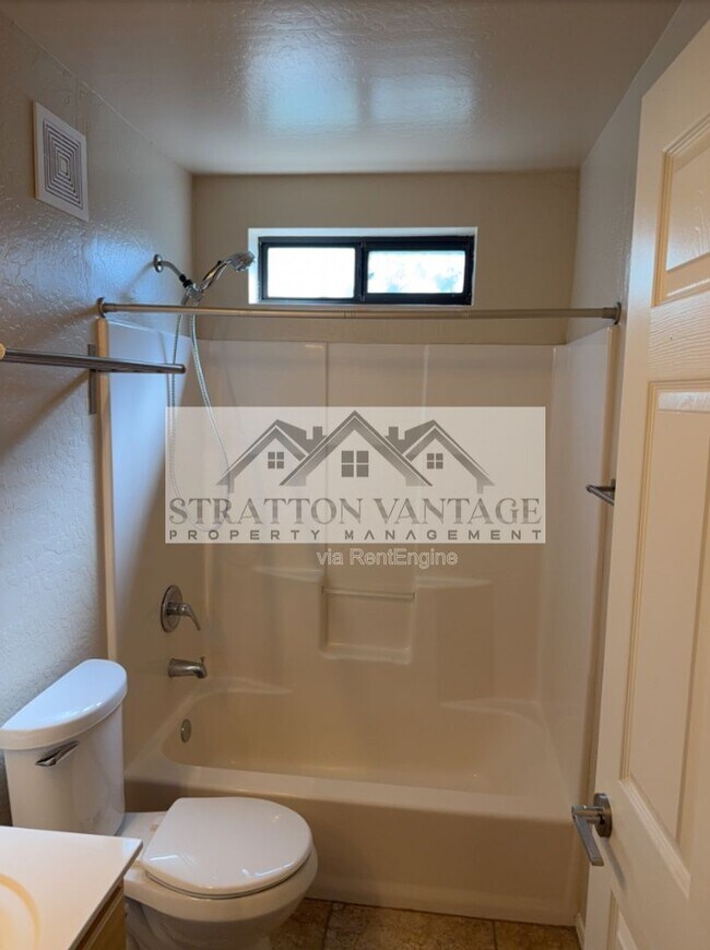 Building Photo - 1287 N Alma School Rd