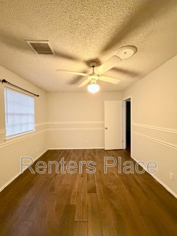 Building Photo - 6310 S 72nd E Pl