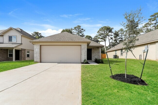 Primary Photo - 310 Blue Crane St