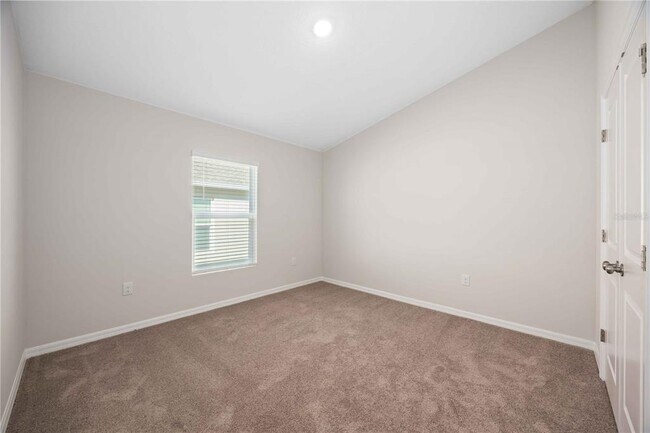 Building Photo - 1724 Vanilla St